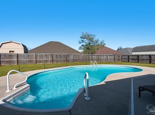 6165 Winchester Cir, Milton, FL 32570