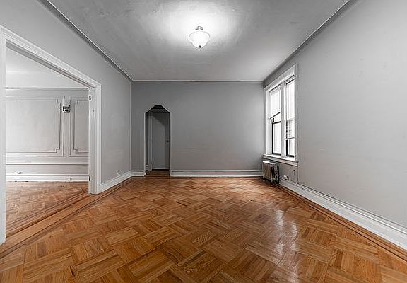 3rd image of 880 47th St #C4