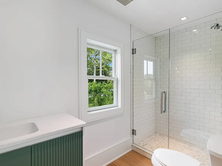 44 Lake Dr — Photo 17