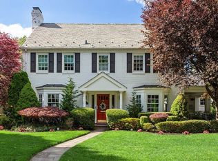 67 Garden St, Garden City, NY 11530