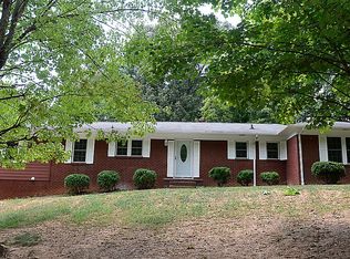 412 Maple Dr NW, Lenoir, NC 28645