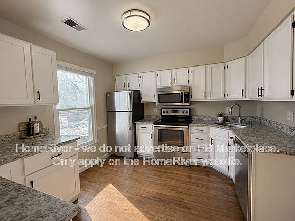 2nd image of 300B S 11th St