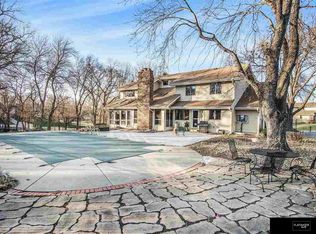 21925 Westwind Dr, Elkhorn, NE 68022