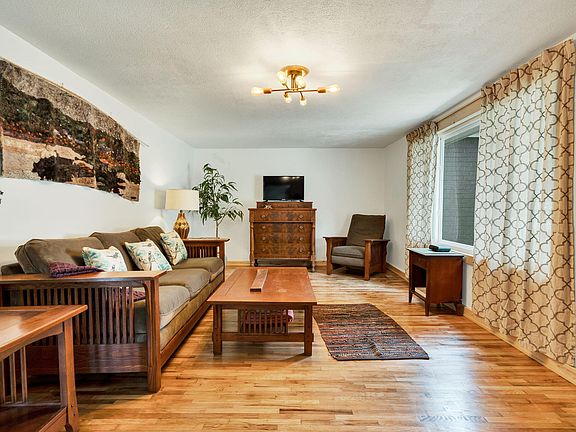 2nd image of 811 Tennal St