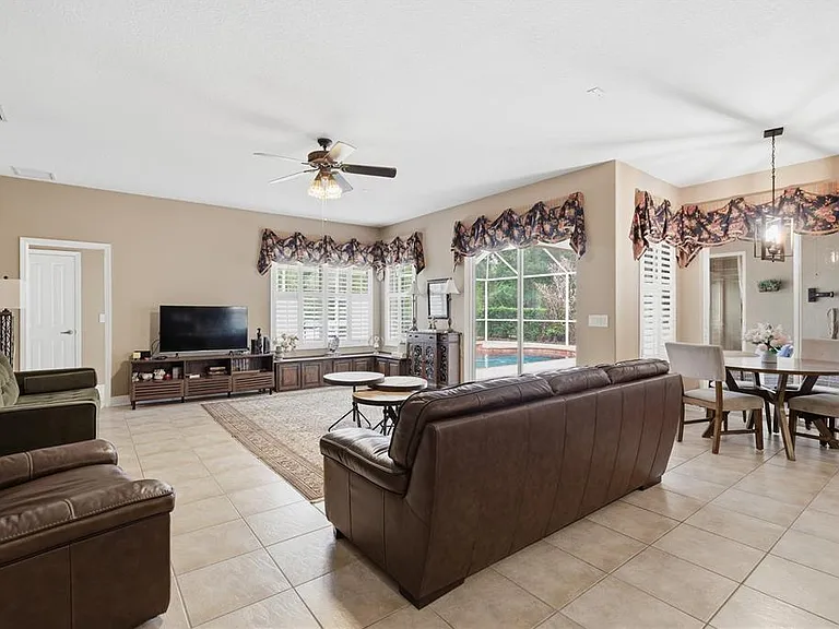 10266 Estuary Dr — Photo 16