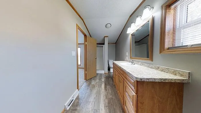 139 American Ave — Photo 7