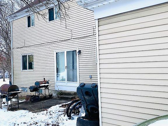 5th image of 2717 Narraganset Dr
