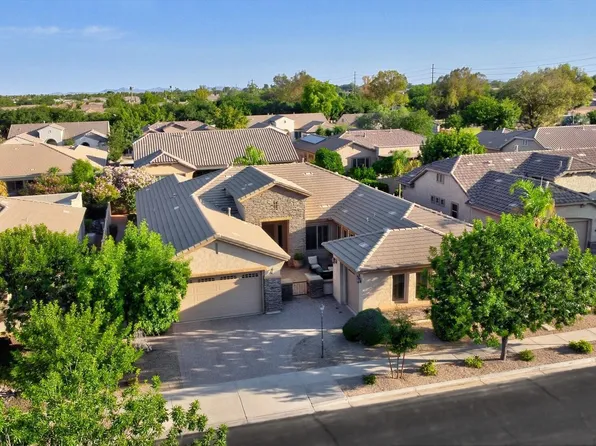 2065 E CRESCENT Place, Chandler, AZ 85249