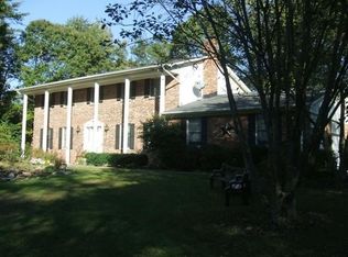 7040 Wood Glen Dr, Hughesville, MD 20637