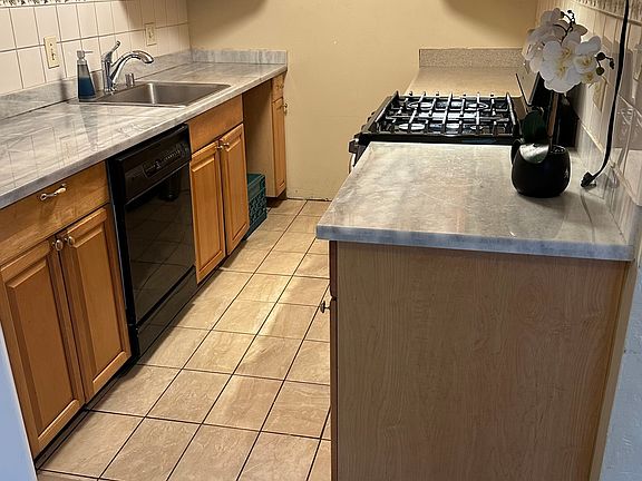 5th image of 485 A St APT 9