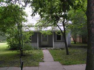 328 S Weaver St, Hesston, KS 67062