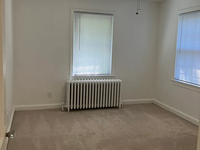 710 22nd St S #4 — Photo 16