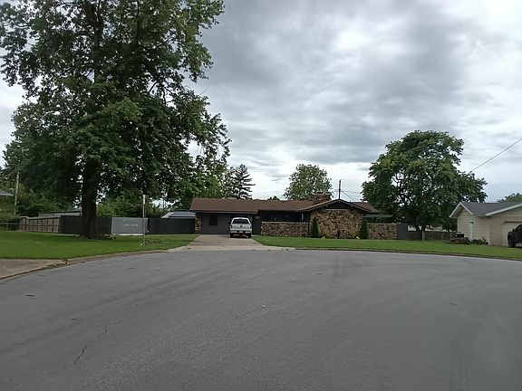 2nd image of 3336 E Alpine Drive