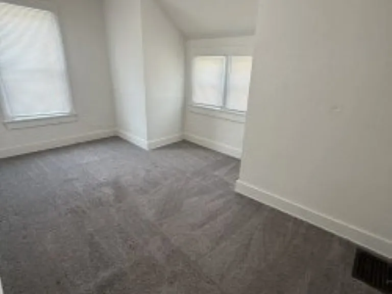 416 N Charles St — Photo 5