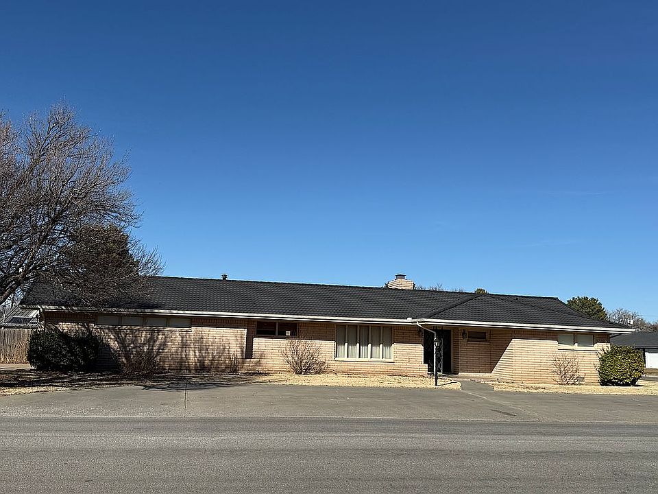 1st image of 902 SW 9th Ave
