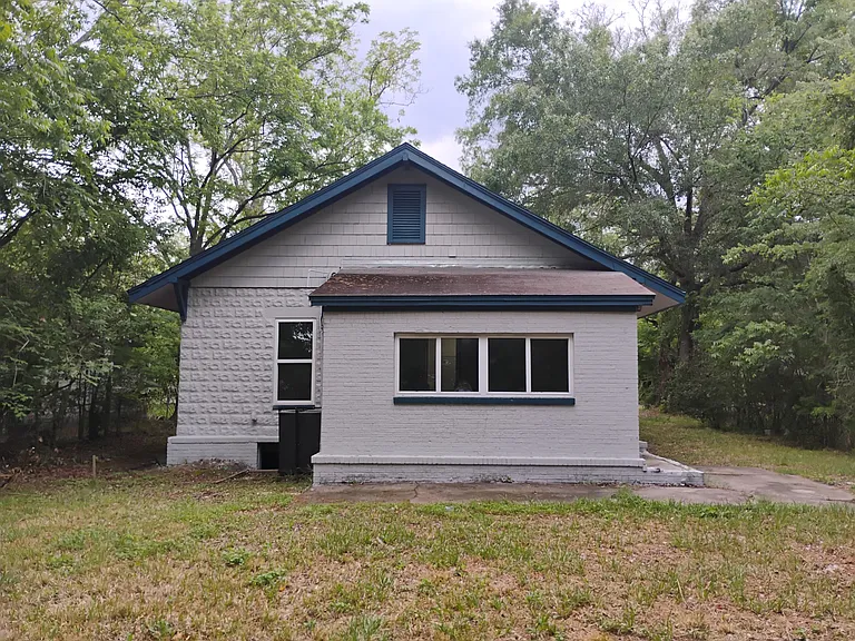 5837 Christobel Ave — Photo 14