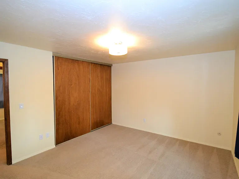 1288 Suncrest Way — Photo 6