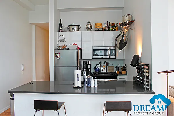 Rented by Dream Property Group LLC | media 3