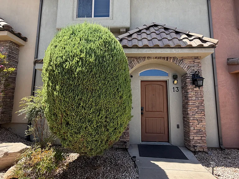 2075 S Sir Monte Dr #13 — Photo 34