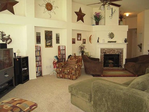3rd image of 601 Norwood Dr