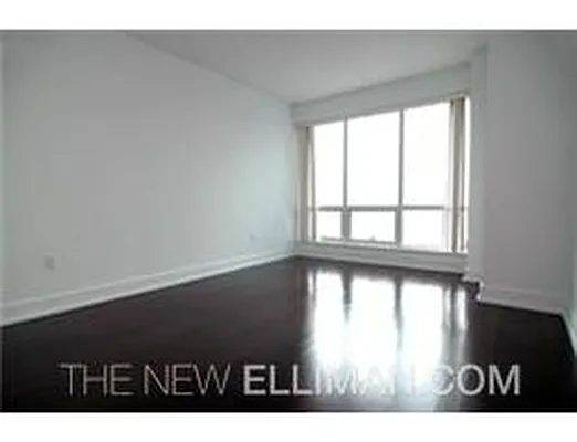 Rented by Douglas Elliman | media 16