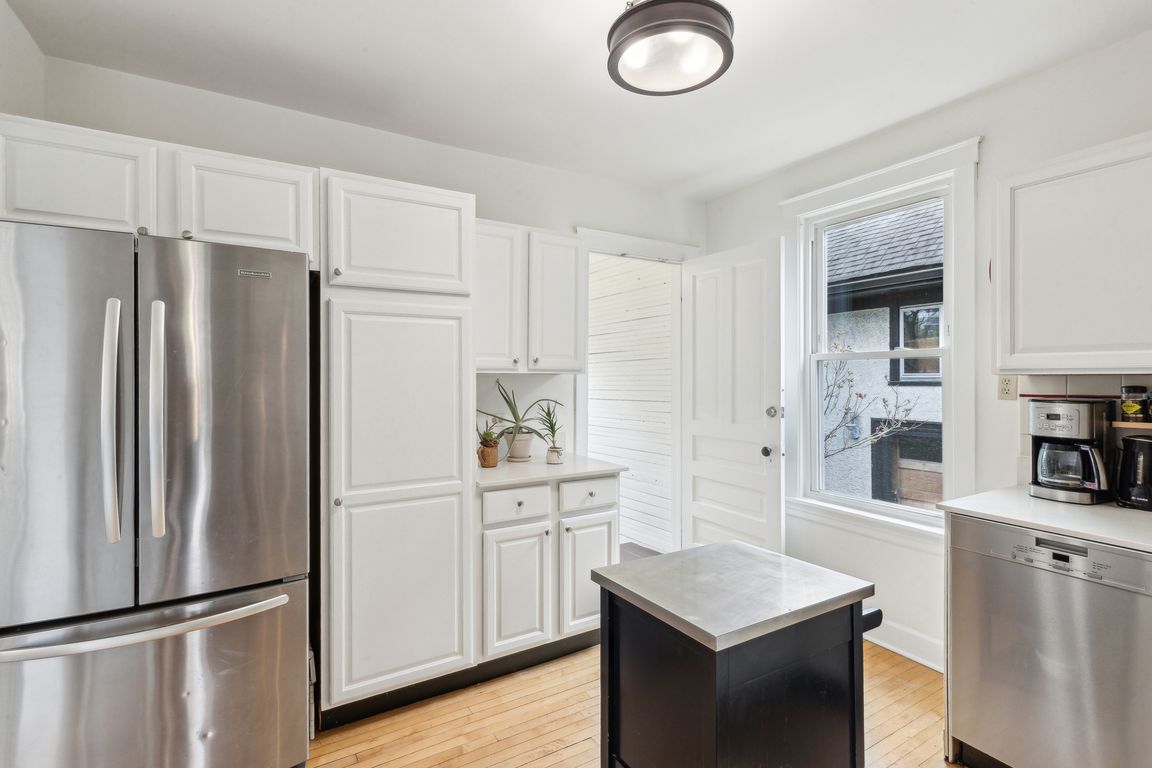 Lyman Ave-2404-016.jpg