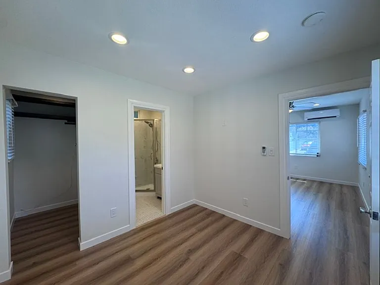 1600 Sherman Pl — Photo 6