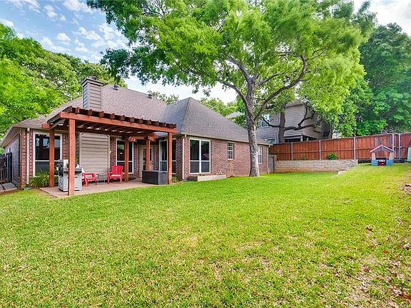 5th image of 1817 Glen Wood Dr