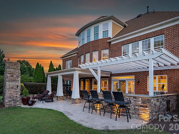 2nd image of 10210 Alouette Dr