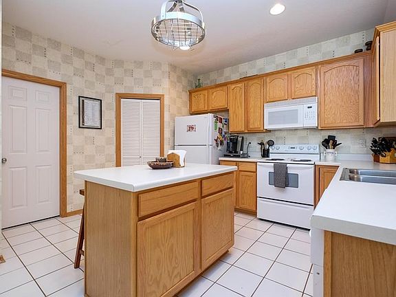 5th image of 277 S 79th St Unit 103