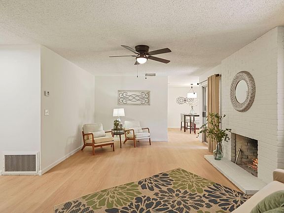 2nd image of 1106 Autumn Ct
