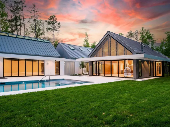 295 Lystra Preserve Dr, Chapel Hill, NC 27517