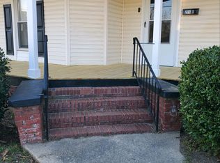 211 N Layton Ave #B, Dunn, NC 28334