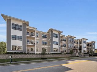 55 Pointe Pl #204, Dover, NH 03820