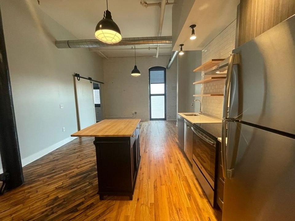 Farnam Hill Lofts 2570 Farnam St Omaha NE Zillow