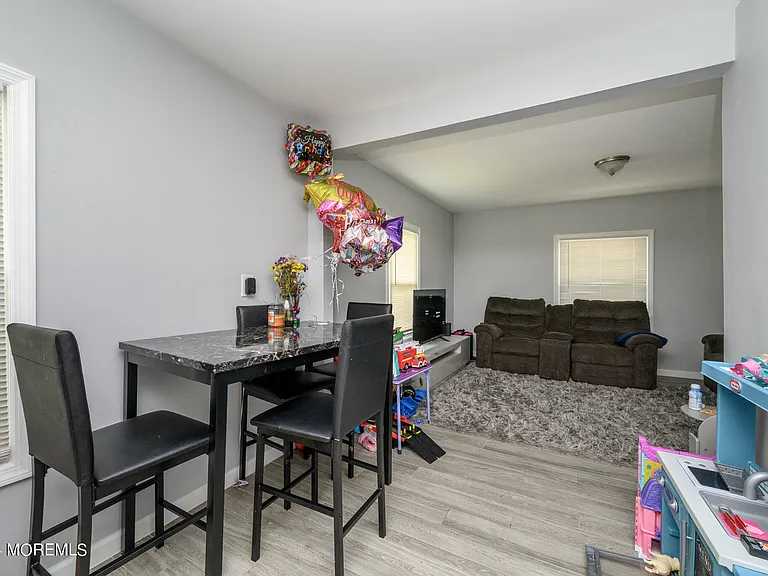 405 Main St #2 — Photo 11