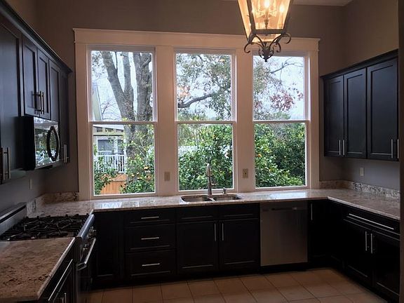 2nd image of 1903 Valence St