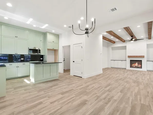 12 Wilson Cir, Wimberley, TX 78676