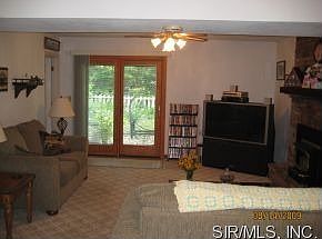 3rd image of 109 Pamela Dr