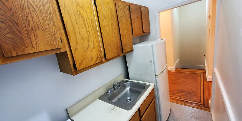 Rented by Premier One Realty LLC | media 10