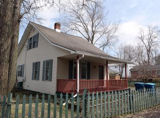 2042 Cussewago Dr, Fenton, MI 48430