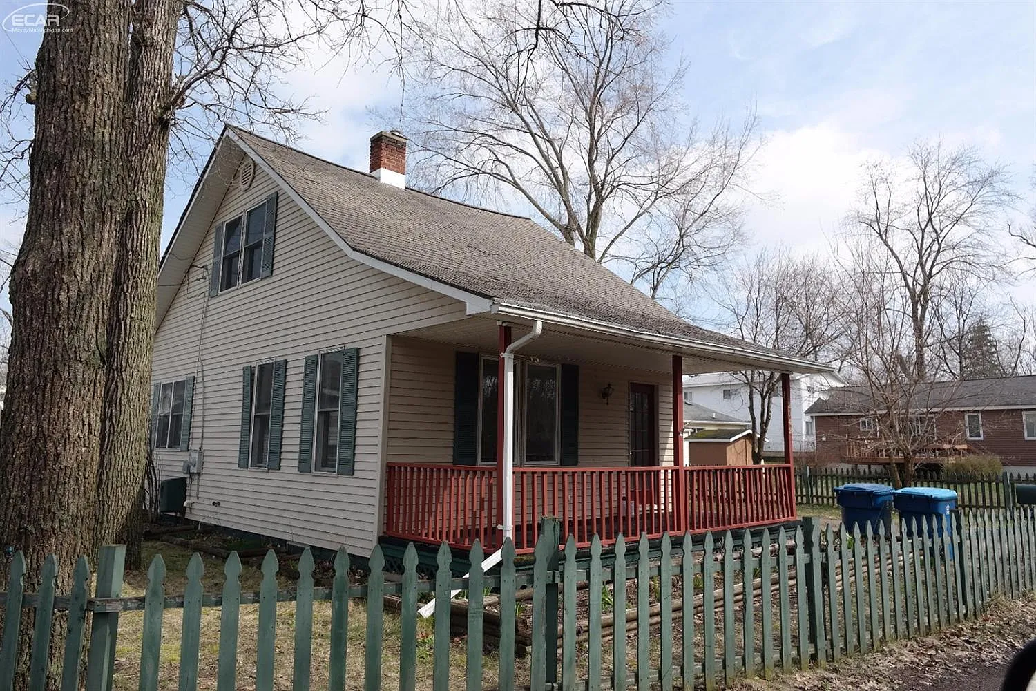 2042 Cussewago Dr photo 1