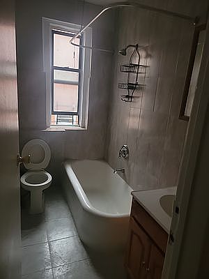 5th image of 1517 Taylor Ave APT 14