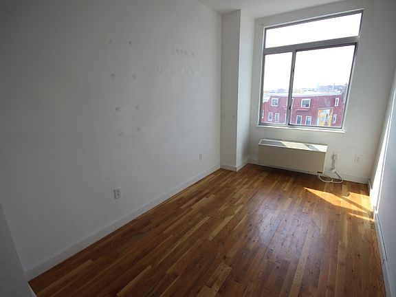 5th image of 184 Noll St #Res