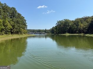 2012 Lakeside Dr, Elberton, GA 30635
