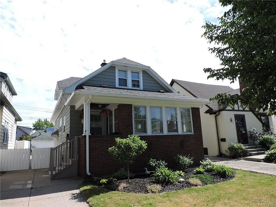 1st image of 252 Tremont Ave