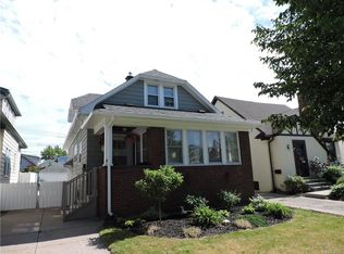 252 Tremont Ave, Kenmore, NY 14217