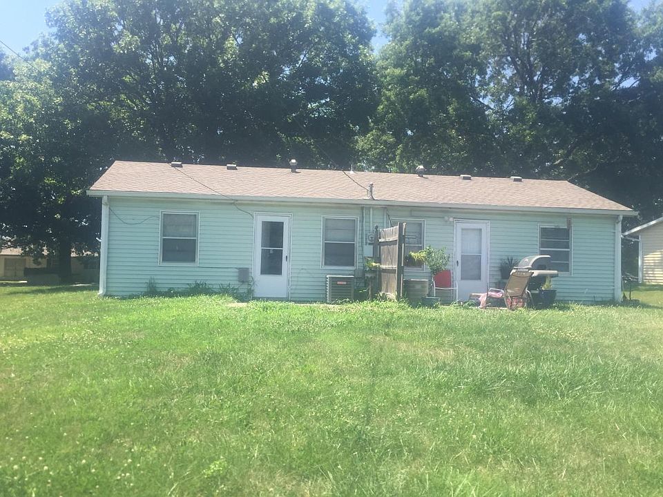 1st image of 605 NW Westvale Cir APT B