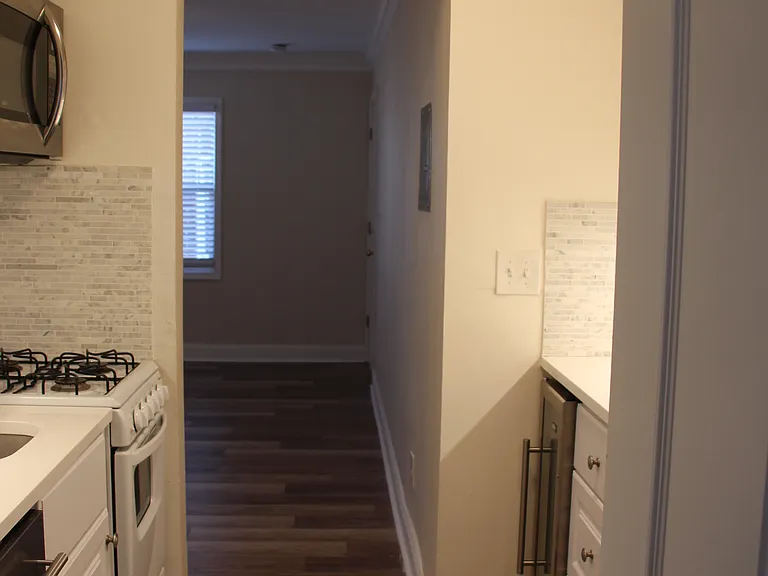 712 N Monroe St #3 — Photo 8