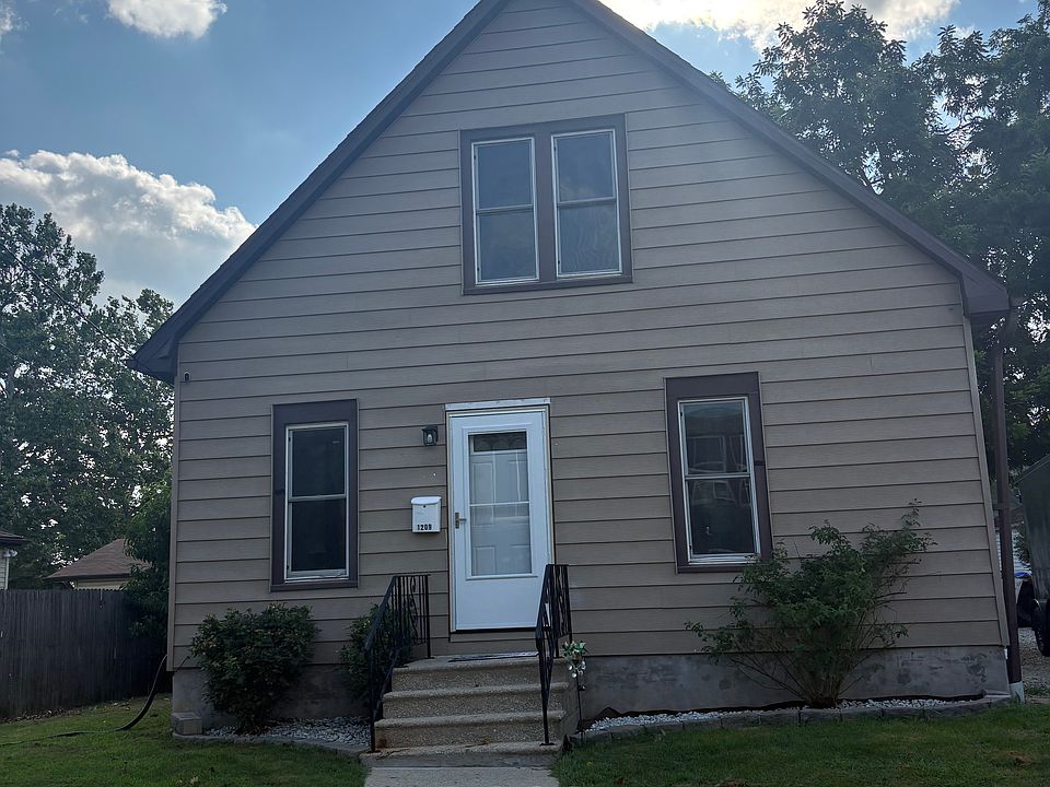 1st image of 1209 S Lee St